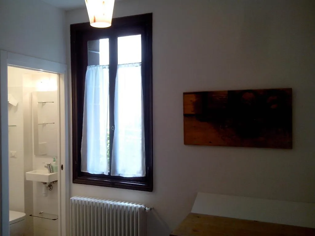 Maison Sant'Elena Venice Apartment