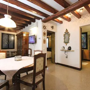 Apartment Biennale, Venice