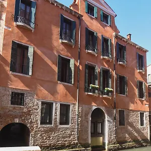 Apartment Palazzetto San Lio, Rialto, Venice